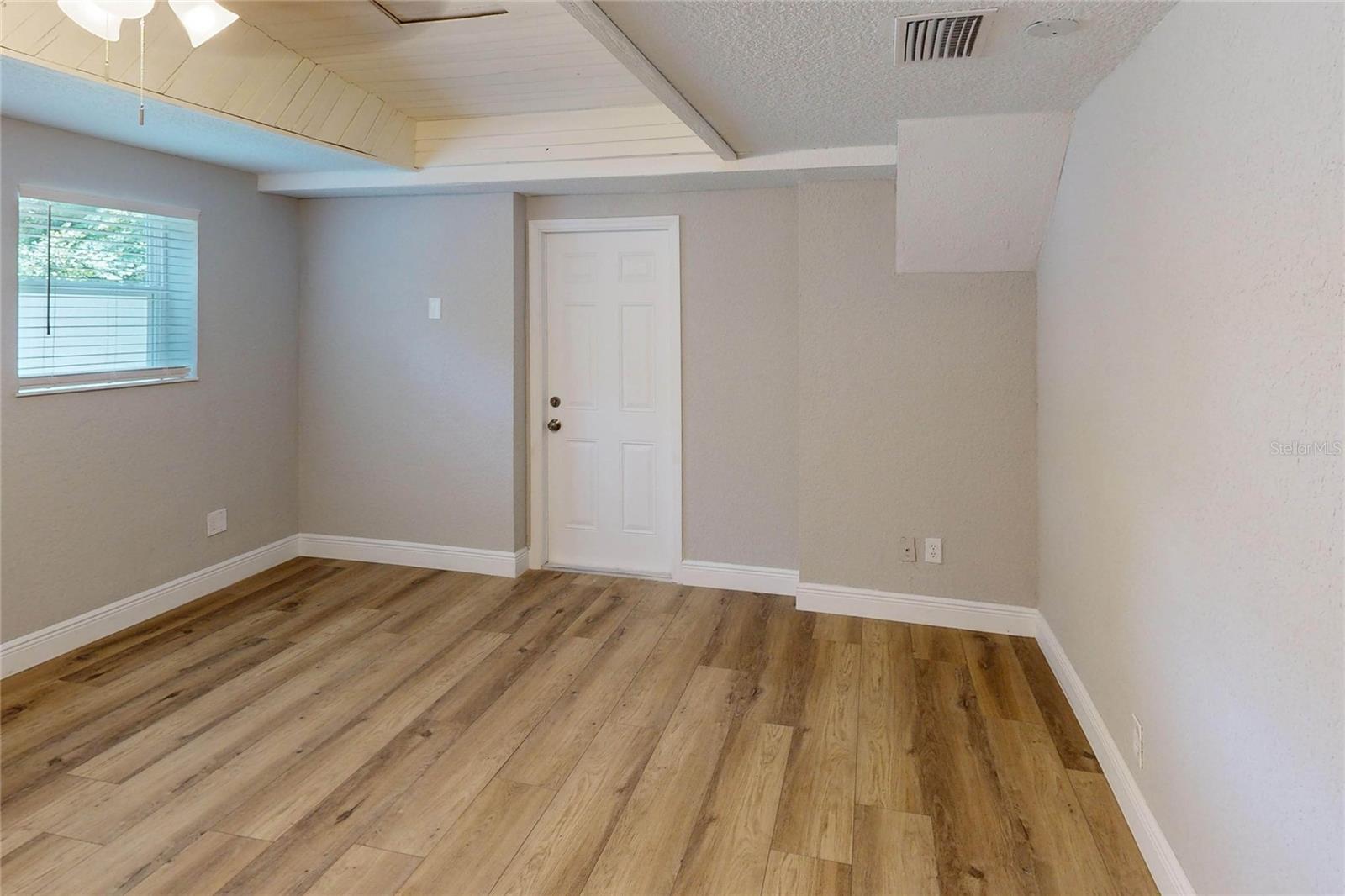 GLENCOE SUB - Residential Lease