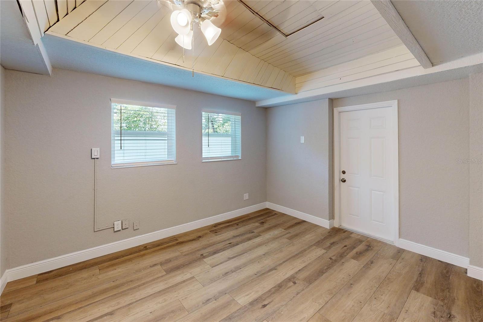 GLENCOE SUB - Residential Lease