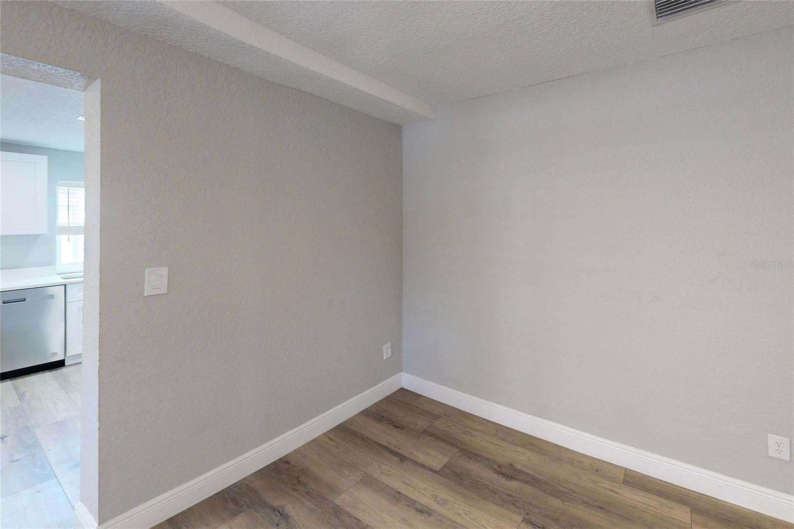 GLENCOE SUB - Residential Lease