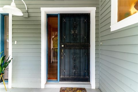 A home in PALM HARBOR