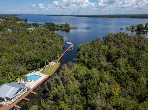 A home in PALM HARBOR