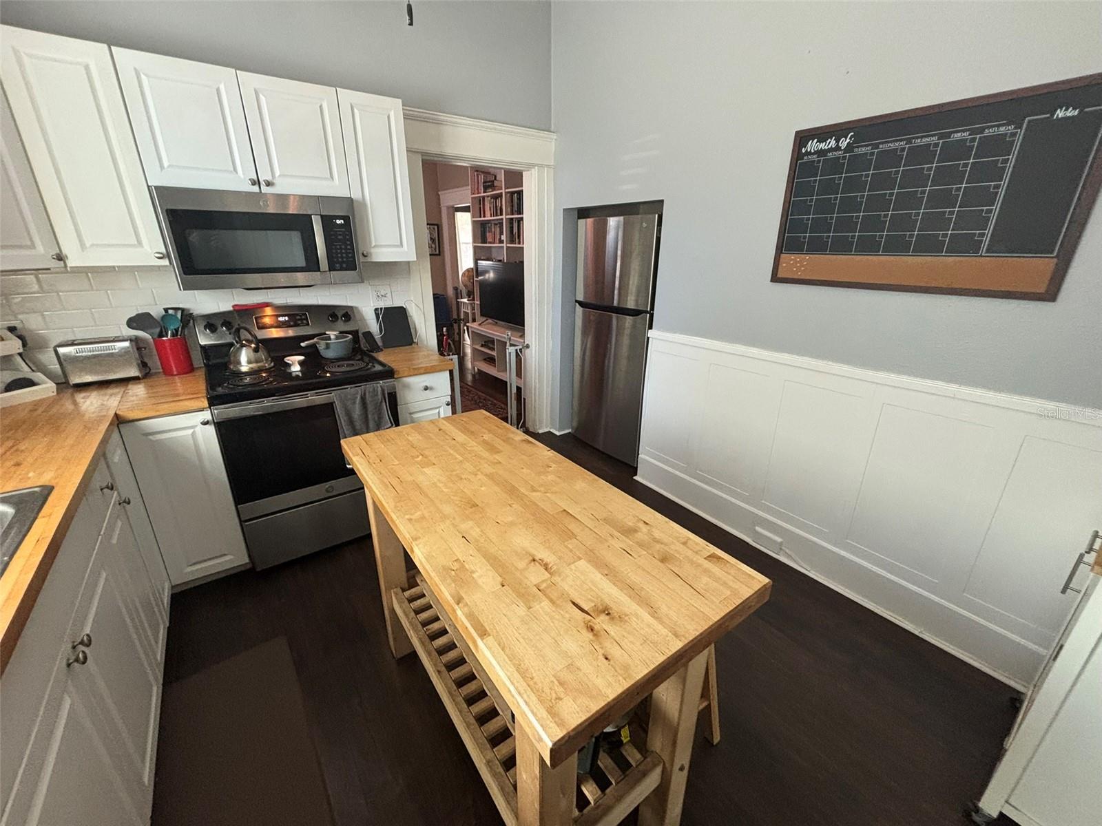 RIVERCREST - Residential Lease