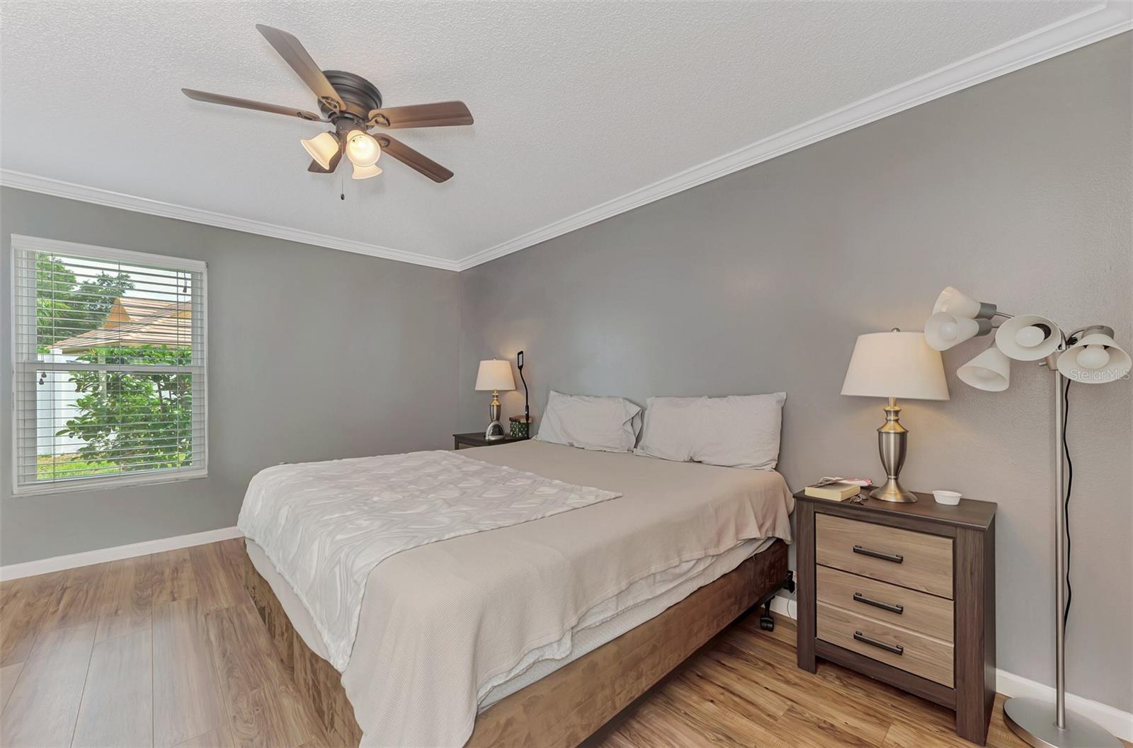 MIRROR LAKE CONDO SEC 3 - Residential