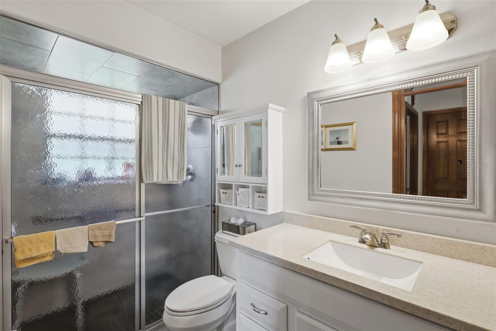 COUNTRY CLUB ESTATES - Residential