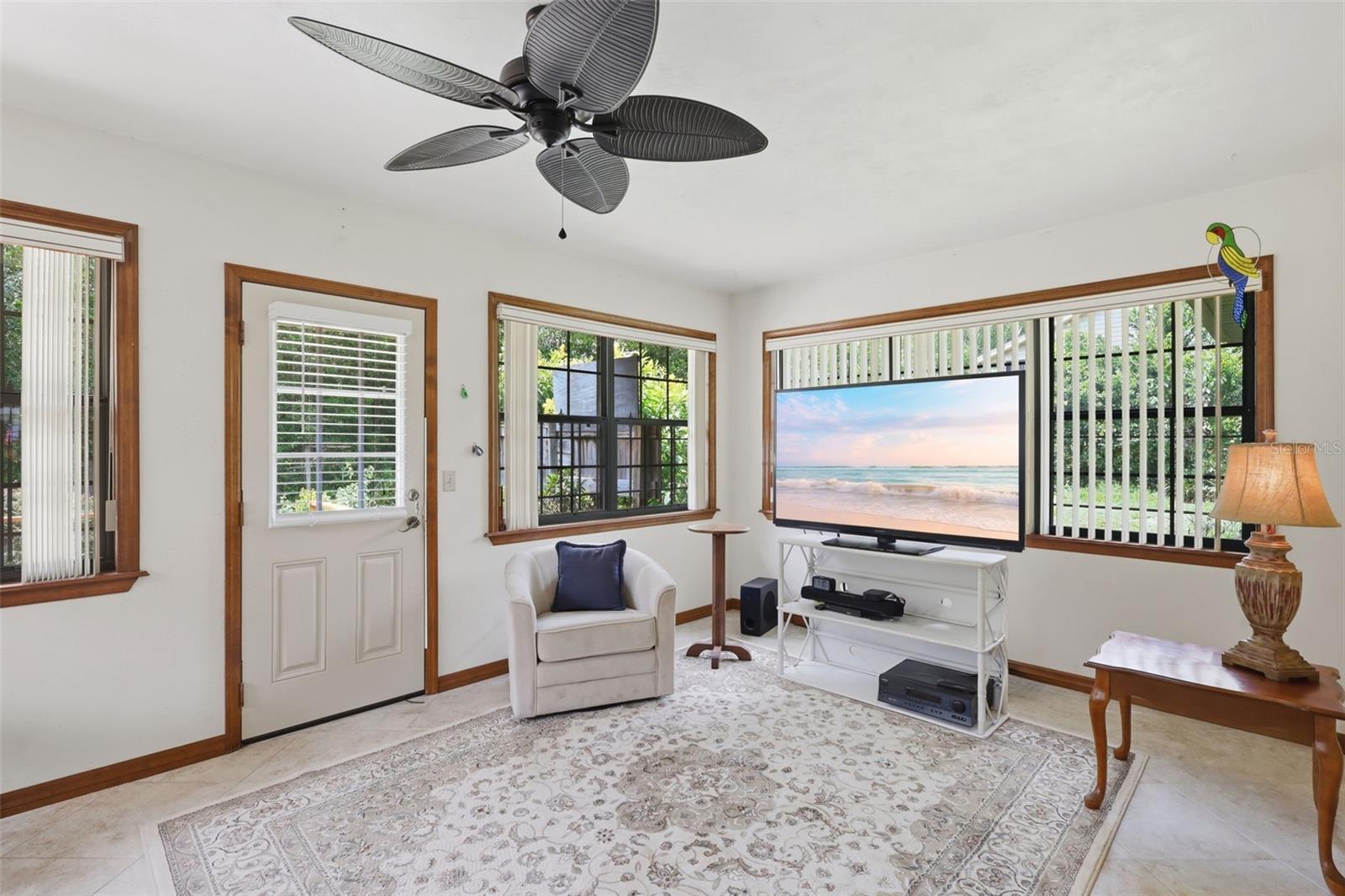 COUNTRY CLUB ESTATES - Residential
