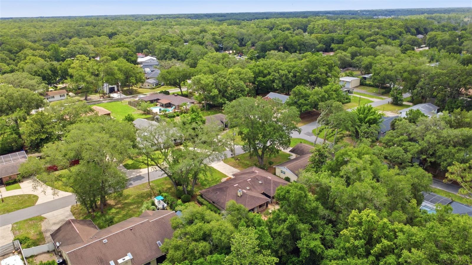 COUNTRY CLUB ESTATES - Residential