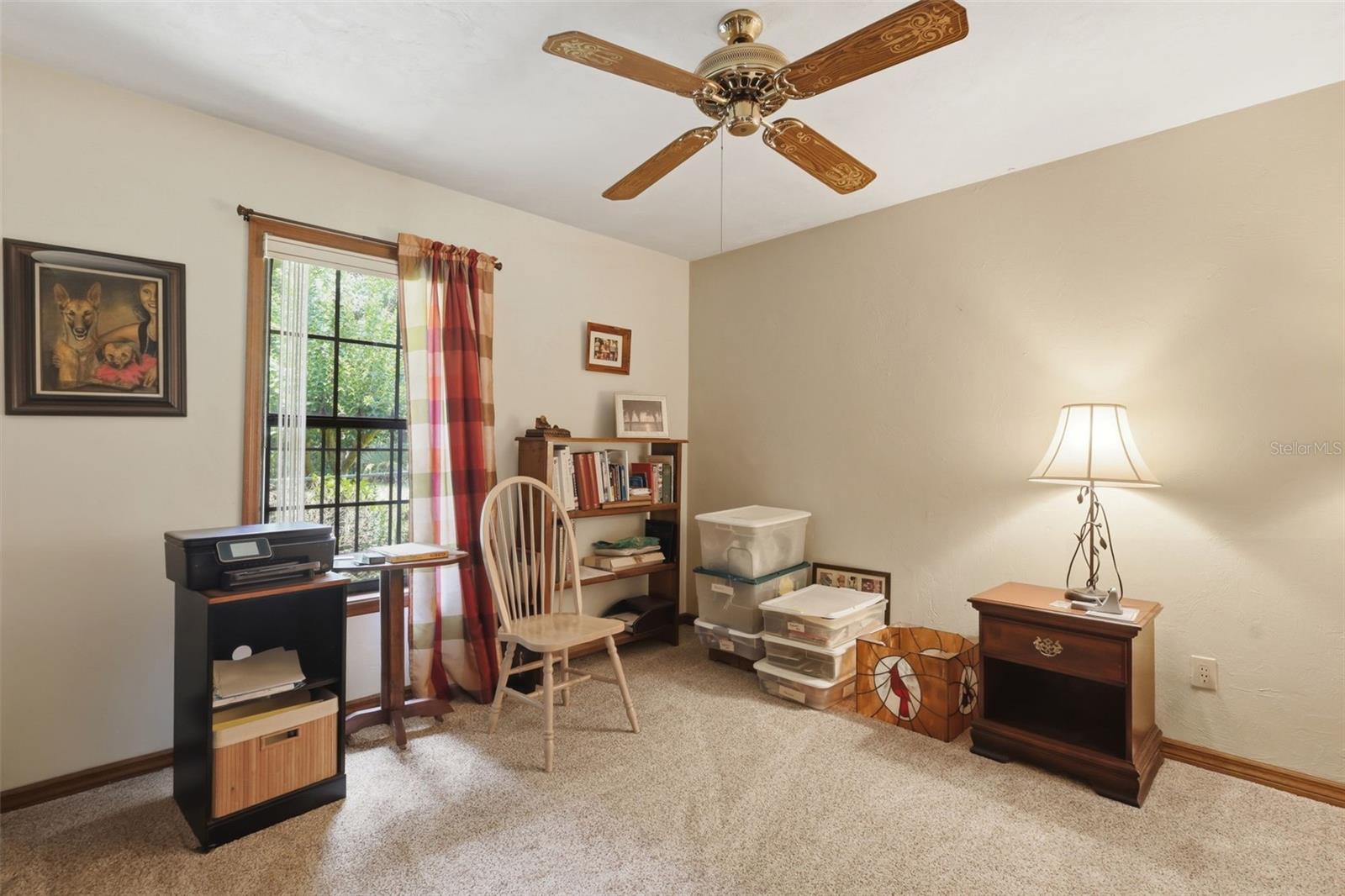COUNTRY CLUB ESTATES - Residential