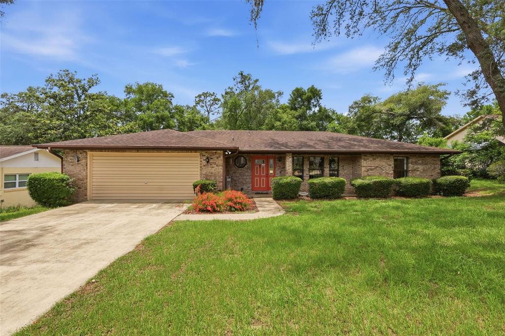 Photo of 2360 Dartmouth Road, Deland, FL 32724 (MLS # V4948926)