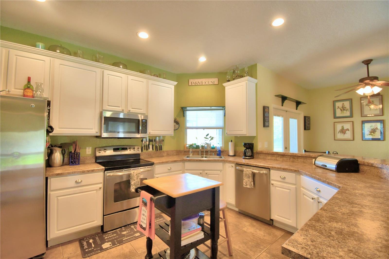 HAMILTON MEADOWS - Residential