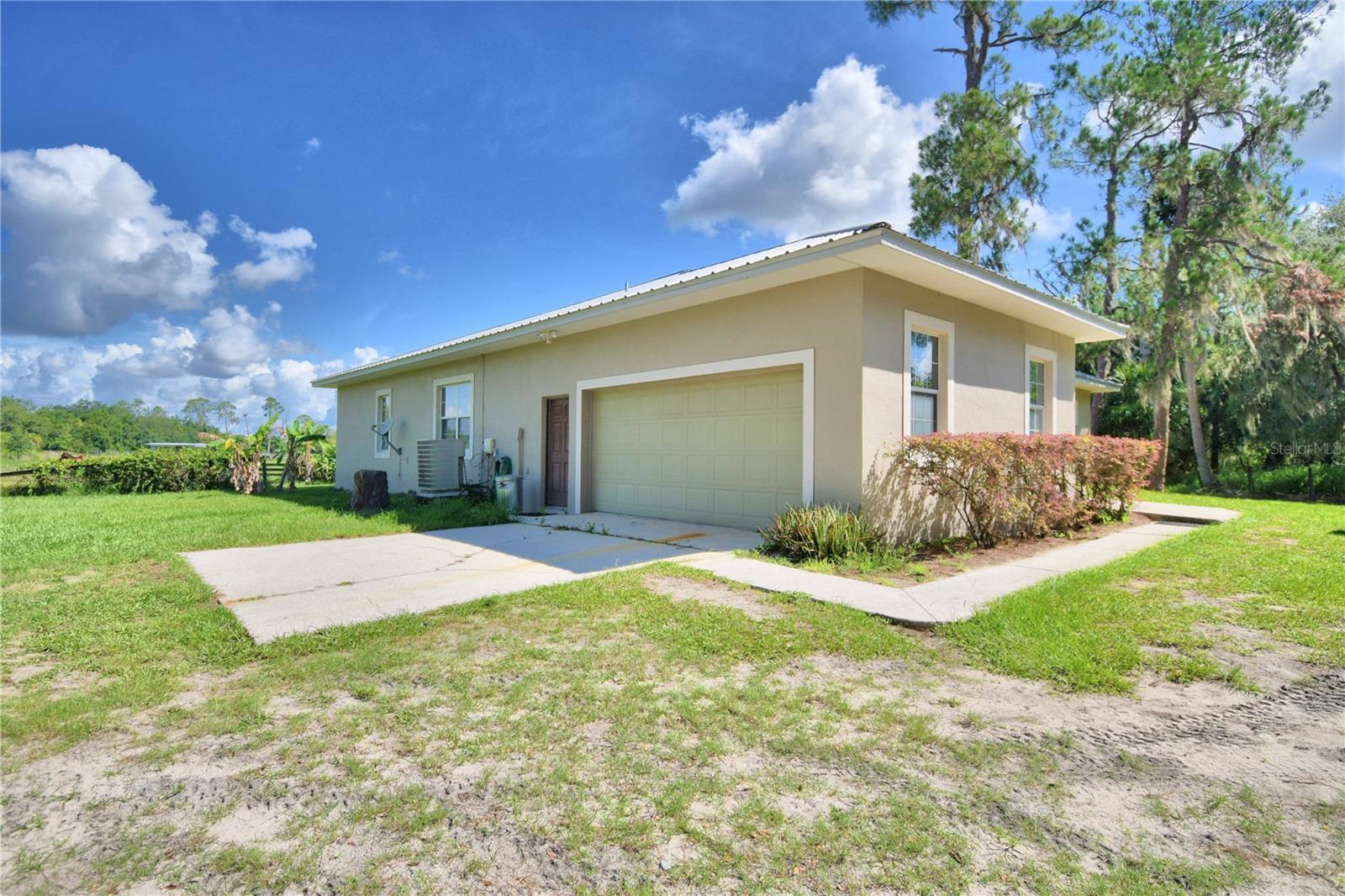 HAMILTON MEADOWS - Residential