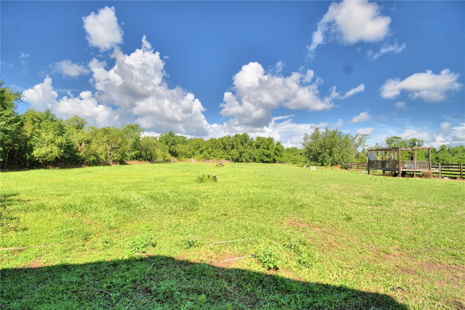 HAMILTON MEADOWS - Residential