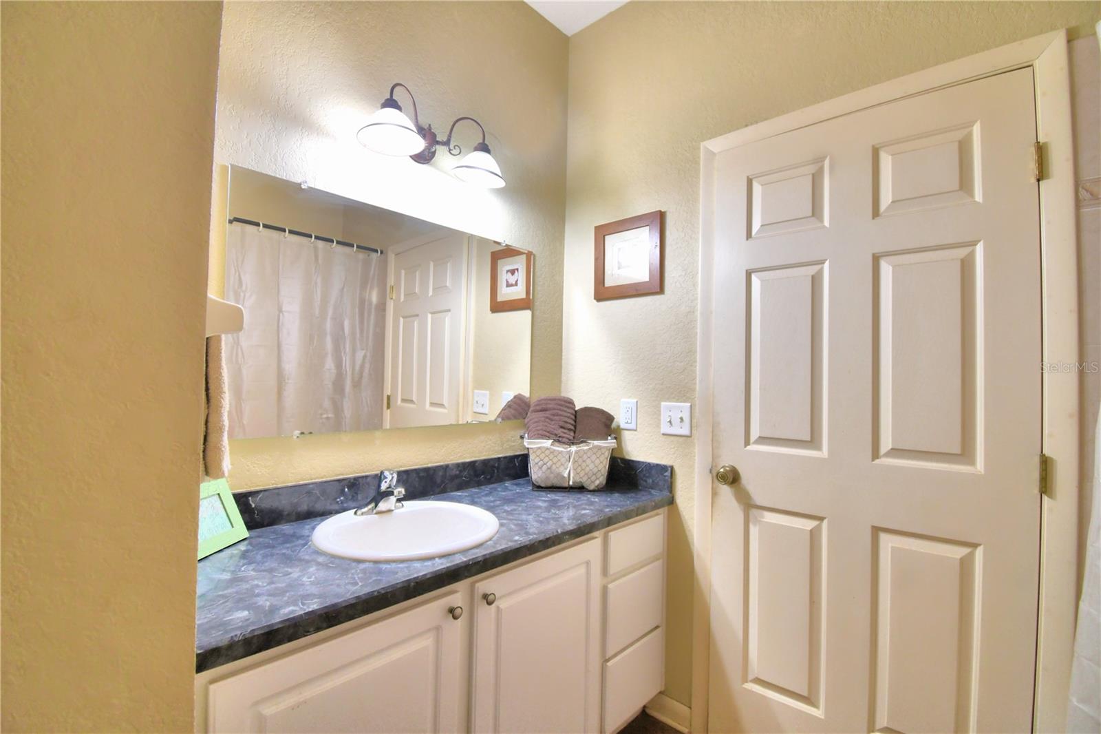 HAMILTON MEADOWS - Residential