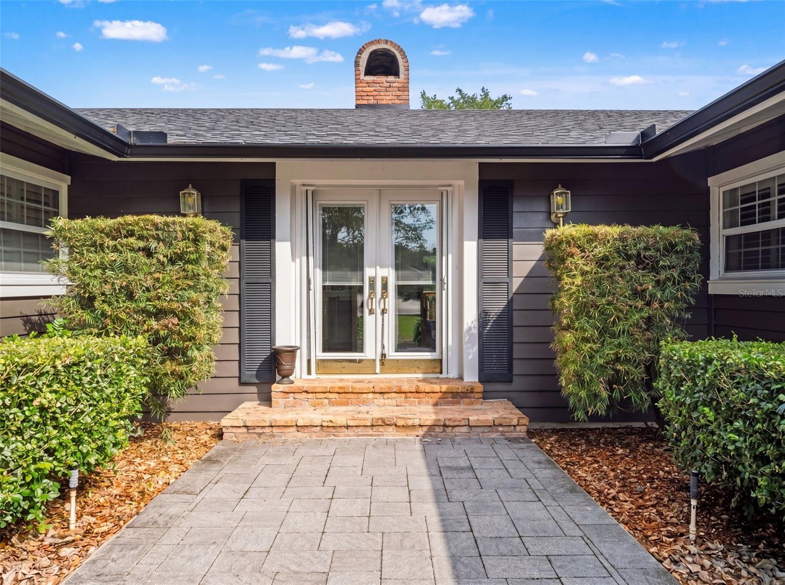 JEWEL OAKS - Residential