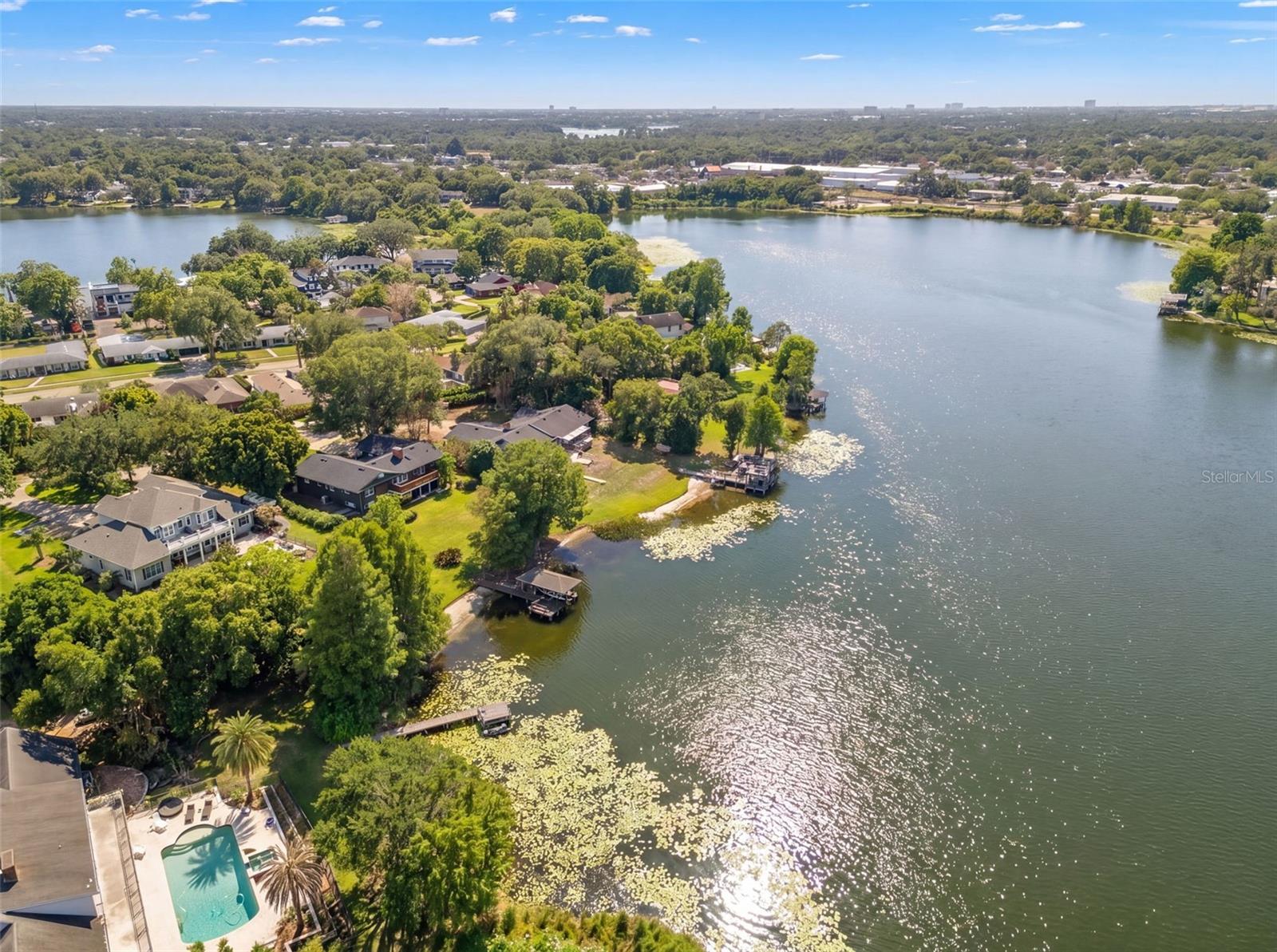 JEWEL OAKS - Residential