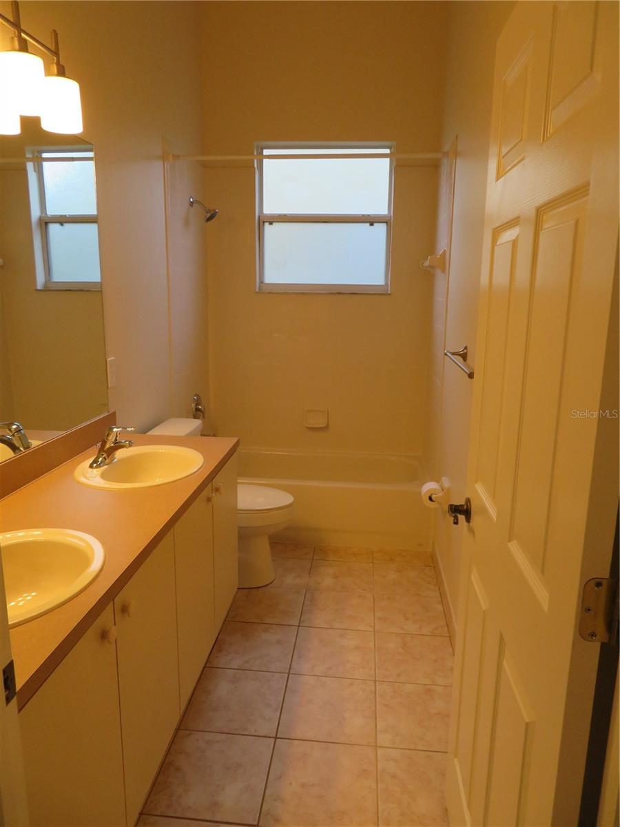 CLERMONT REGENCY HILLS PH 03 LT 67 PB 49 - Residential