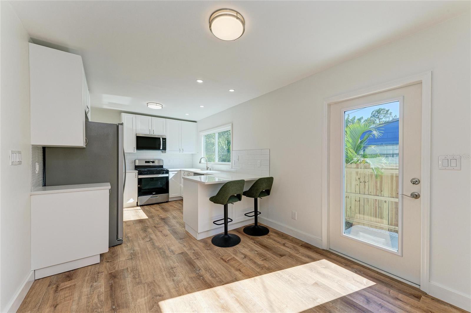 FLORAL VILLA ESTATES REP - Residential