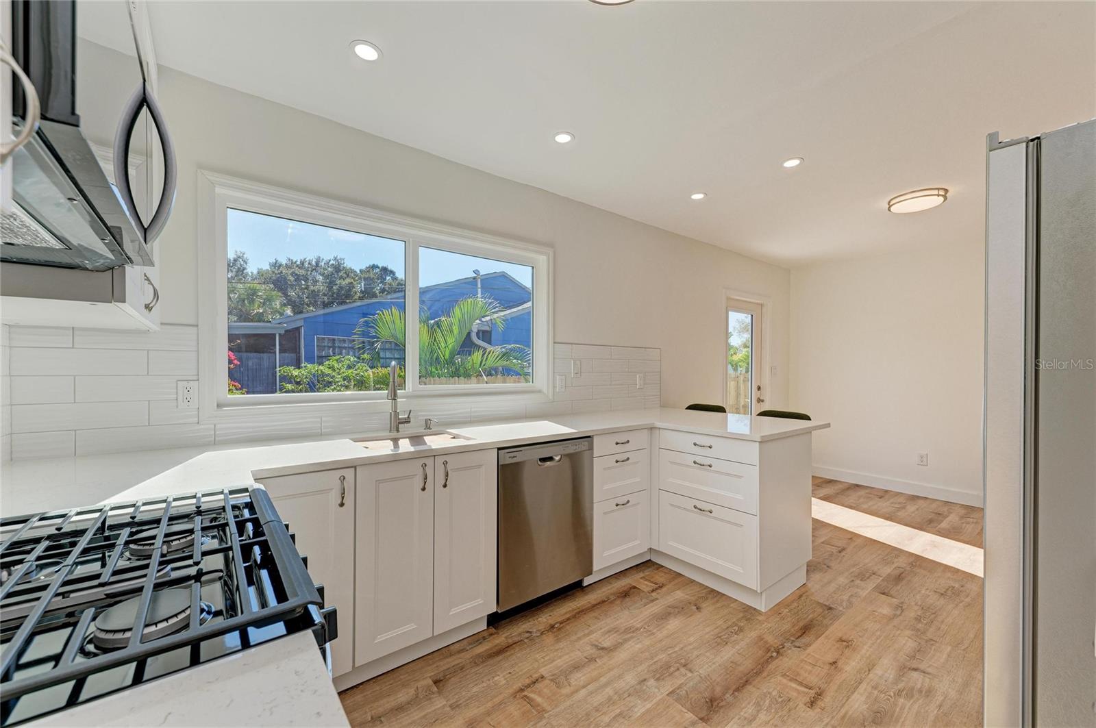 FLORAL VILLA ESTATES REP - Residential