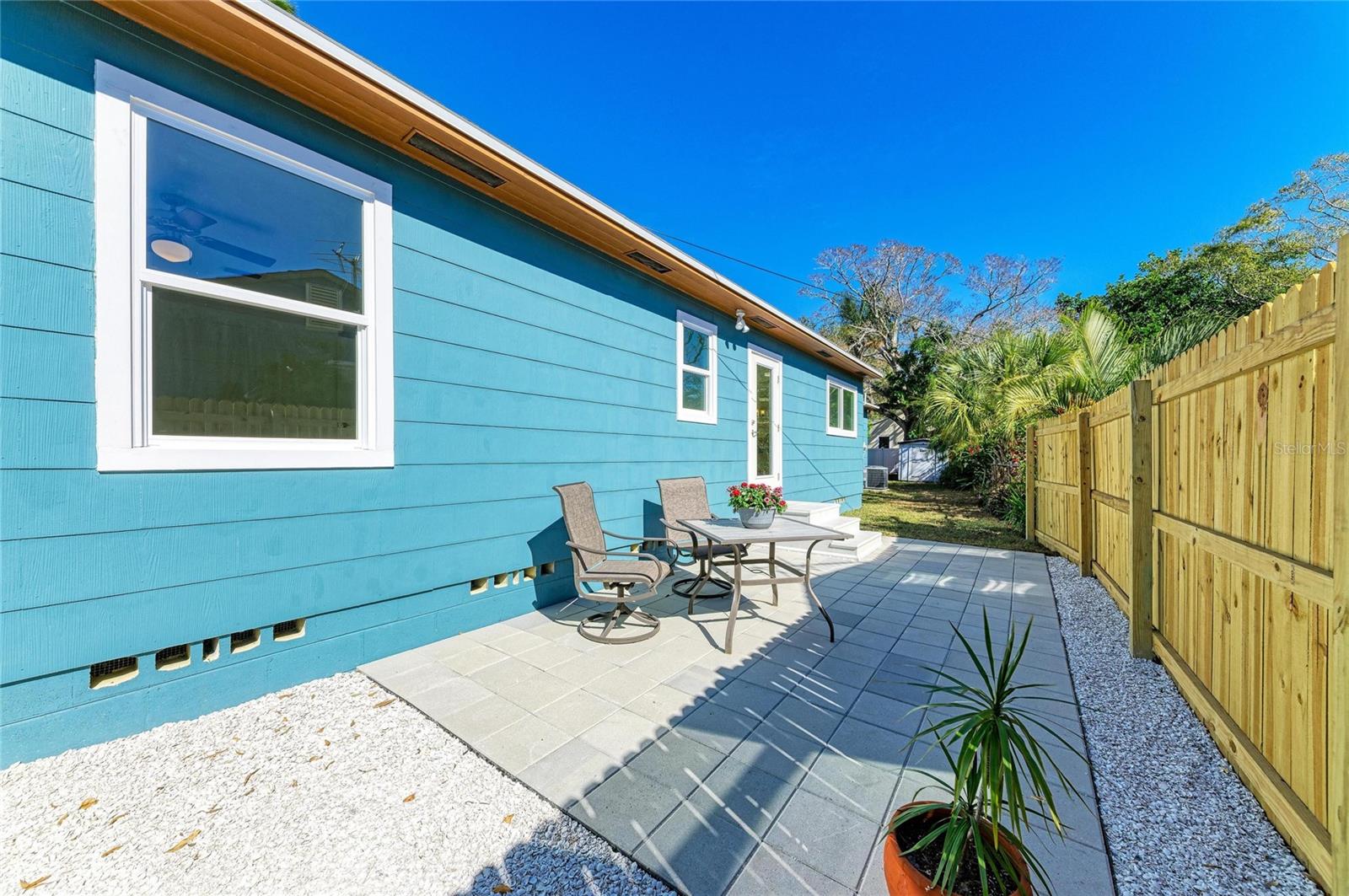 FLORAL VILLA ESTATES REP - Residential