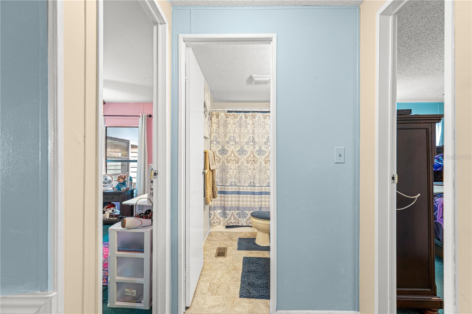 SHADY HILLS PARK SOUTH - Residential