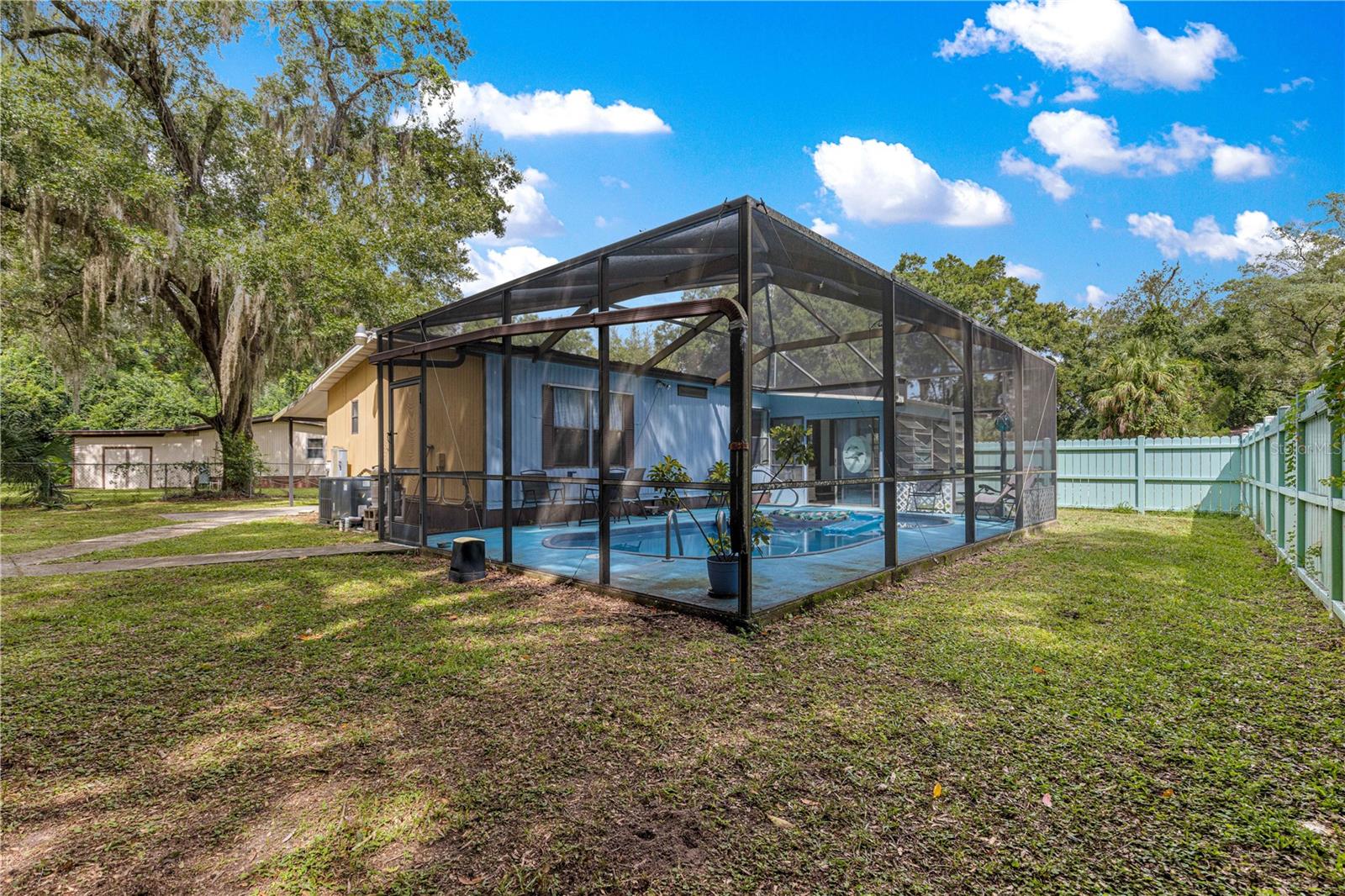 SHADY HILLS PARK SOUTH - Residential