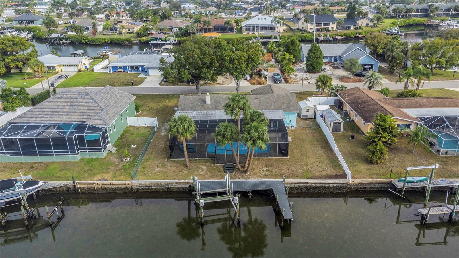 APOLLO BEACH UNIT 02 - Residential