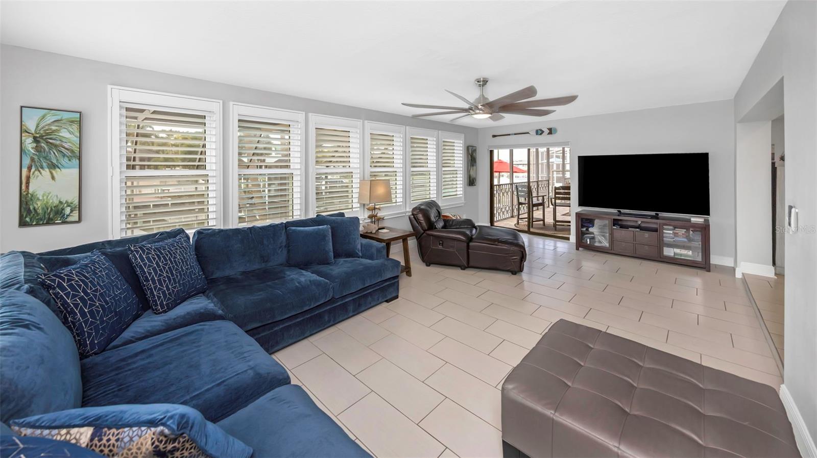 APOLLO BEACH UNIT 02 - Residential