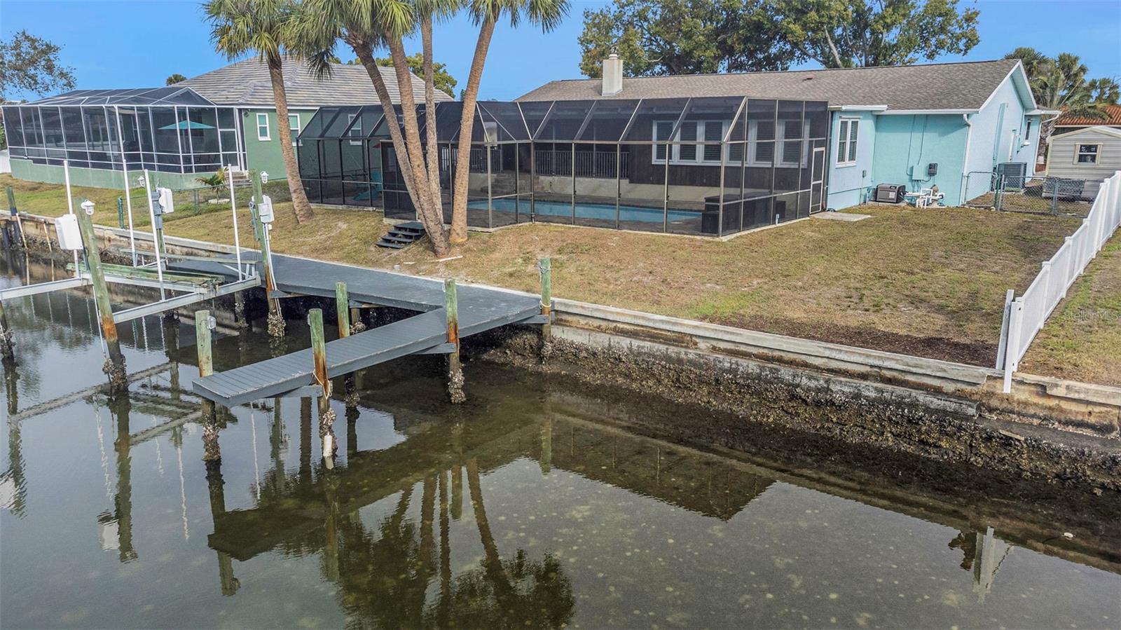 APOLLO BEACH UNIT 02 - Residential