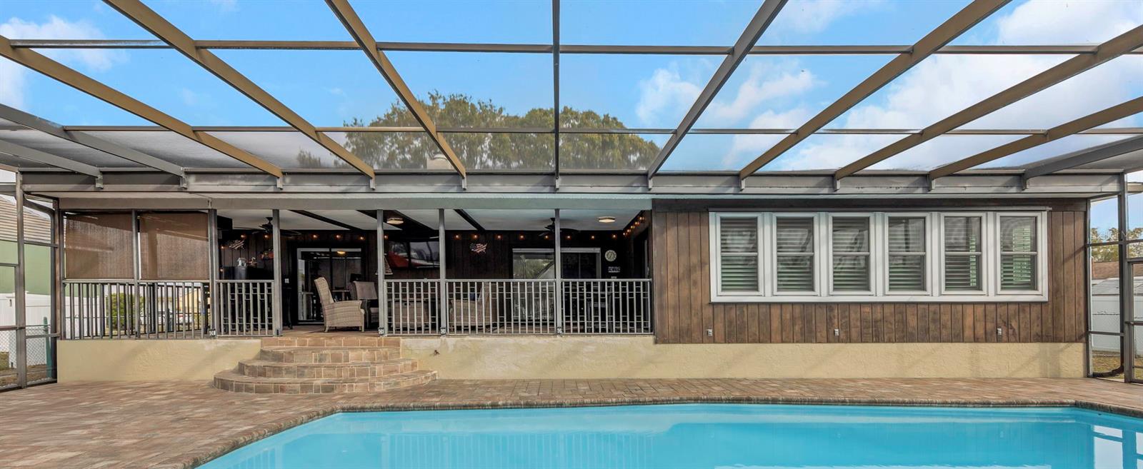 APOLLO BEACH UNIT 02 - Residential