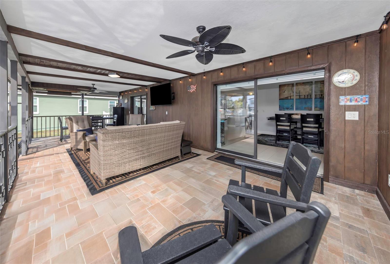 APOLLO BEACH UNIT 02 - Residential