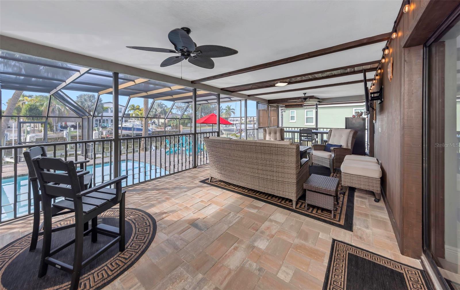 APOLLO BEACH UNIT 02 - Residential