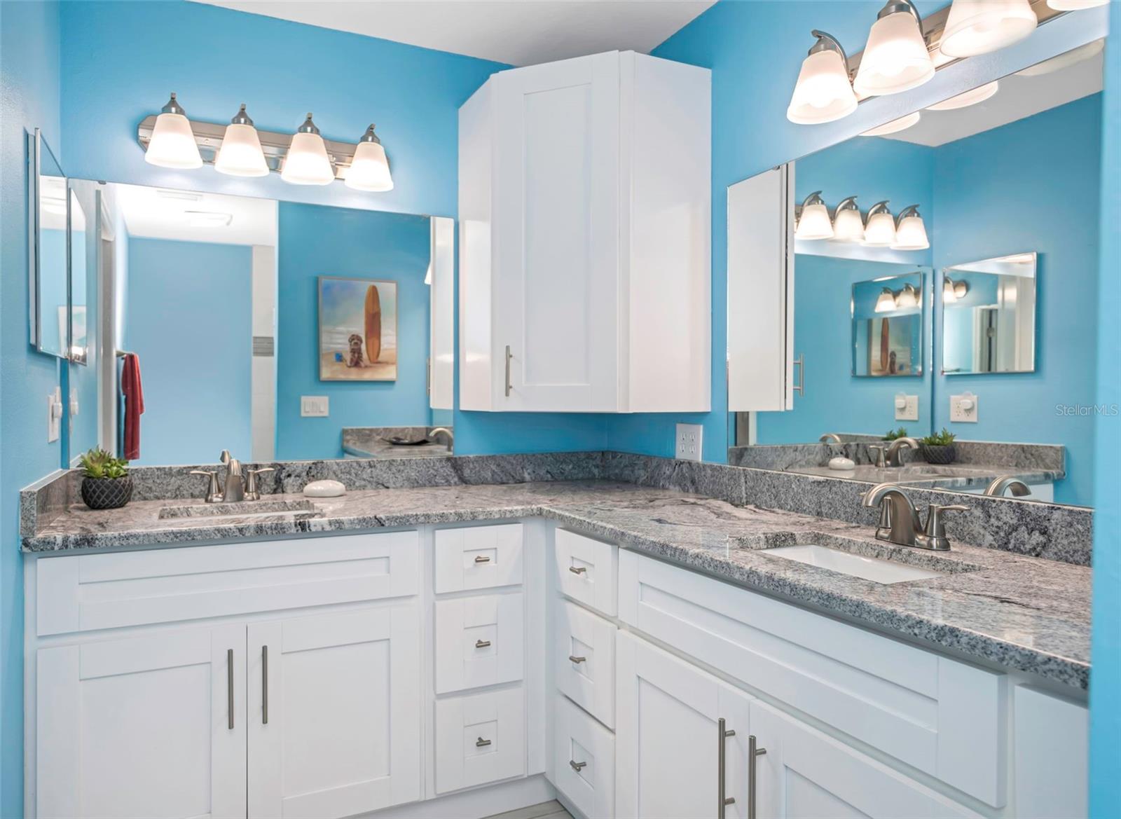 APOLLO BEACH UNIT 02 - Residential