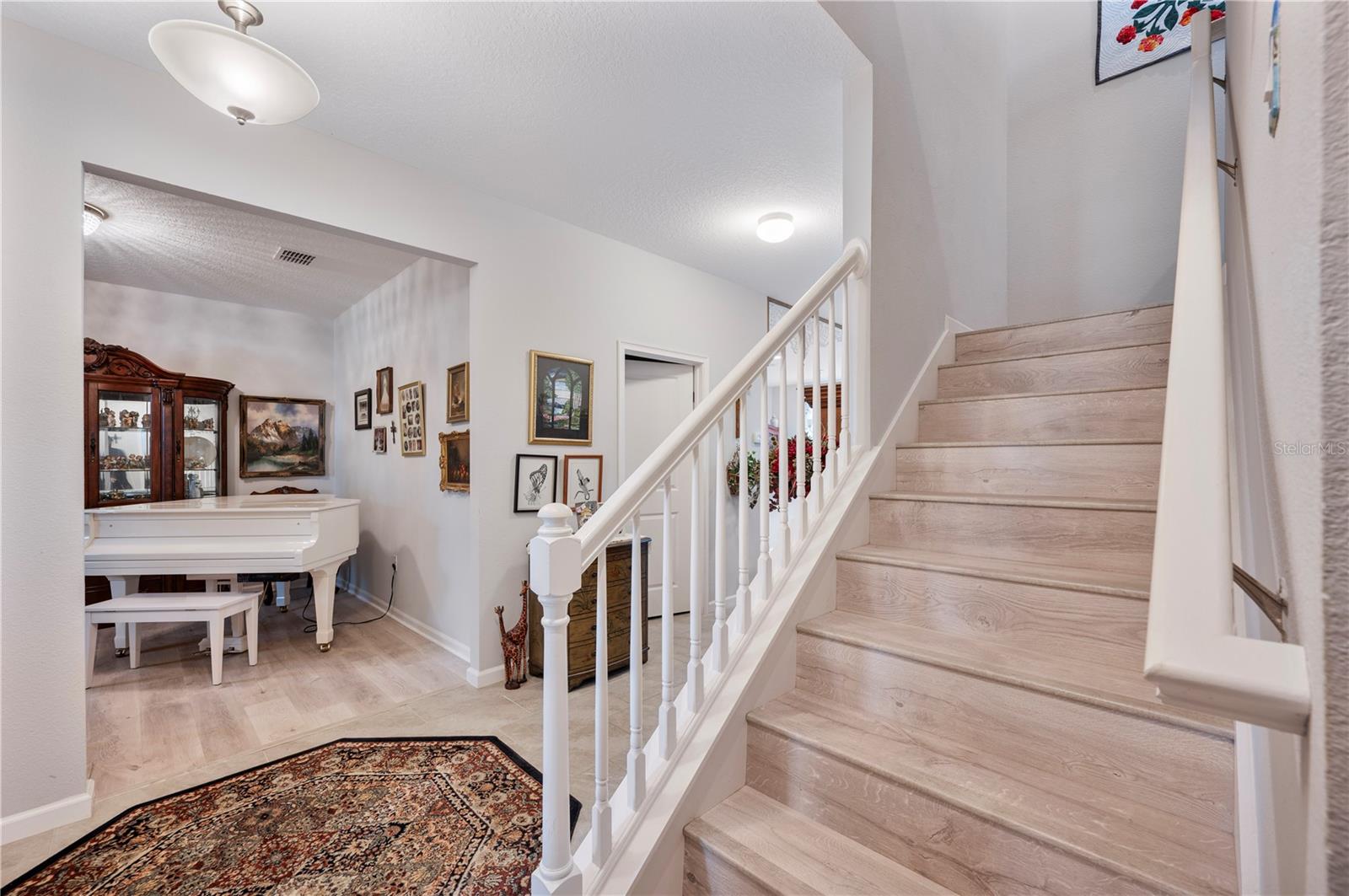 GOLDEN RDG - Residential