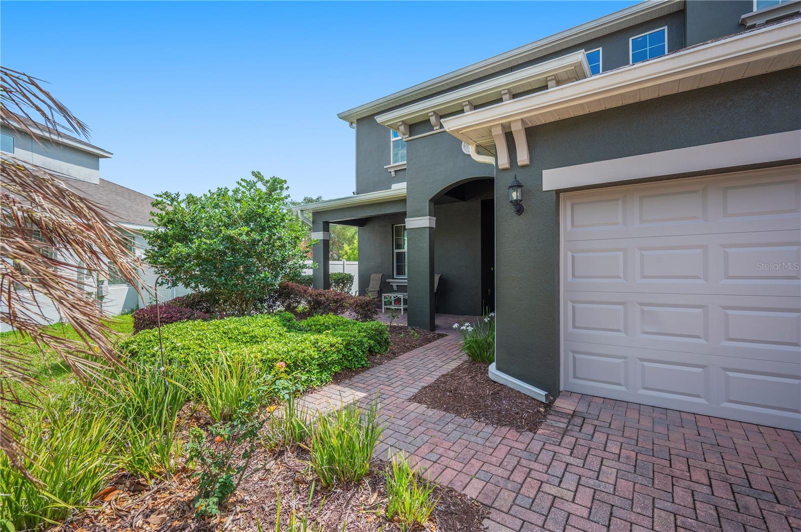 GOLDEN RDG - Residential