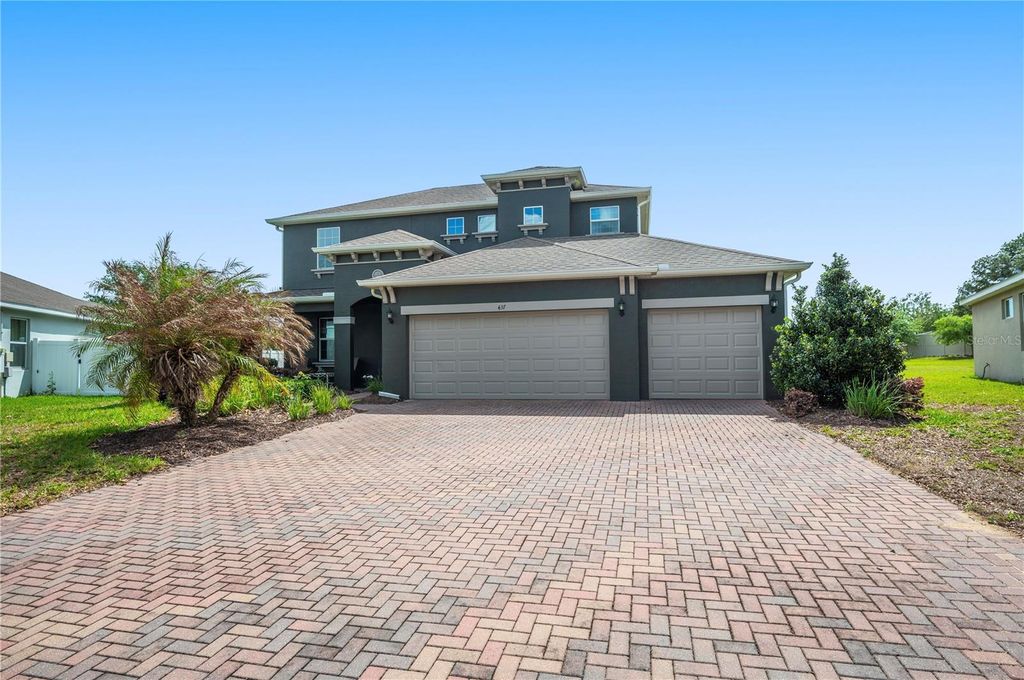 Photo of 437 Sapphire Drive, Davenport, FL 33837 (MLS # L4960996)