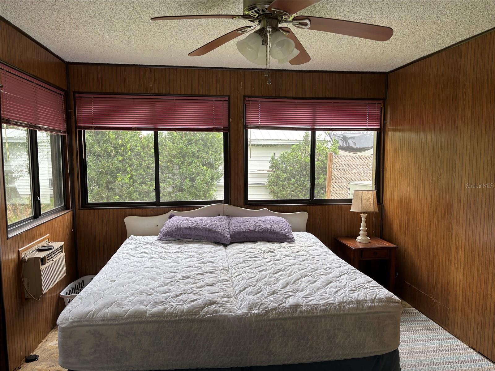 CAMPERS HOLIDAY - Residential