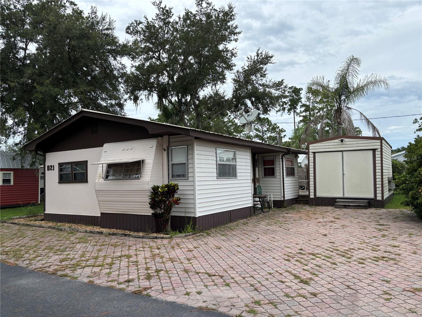 CAMPERS HOLIDAY - Residential