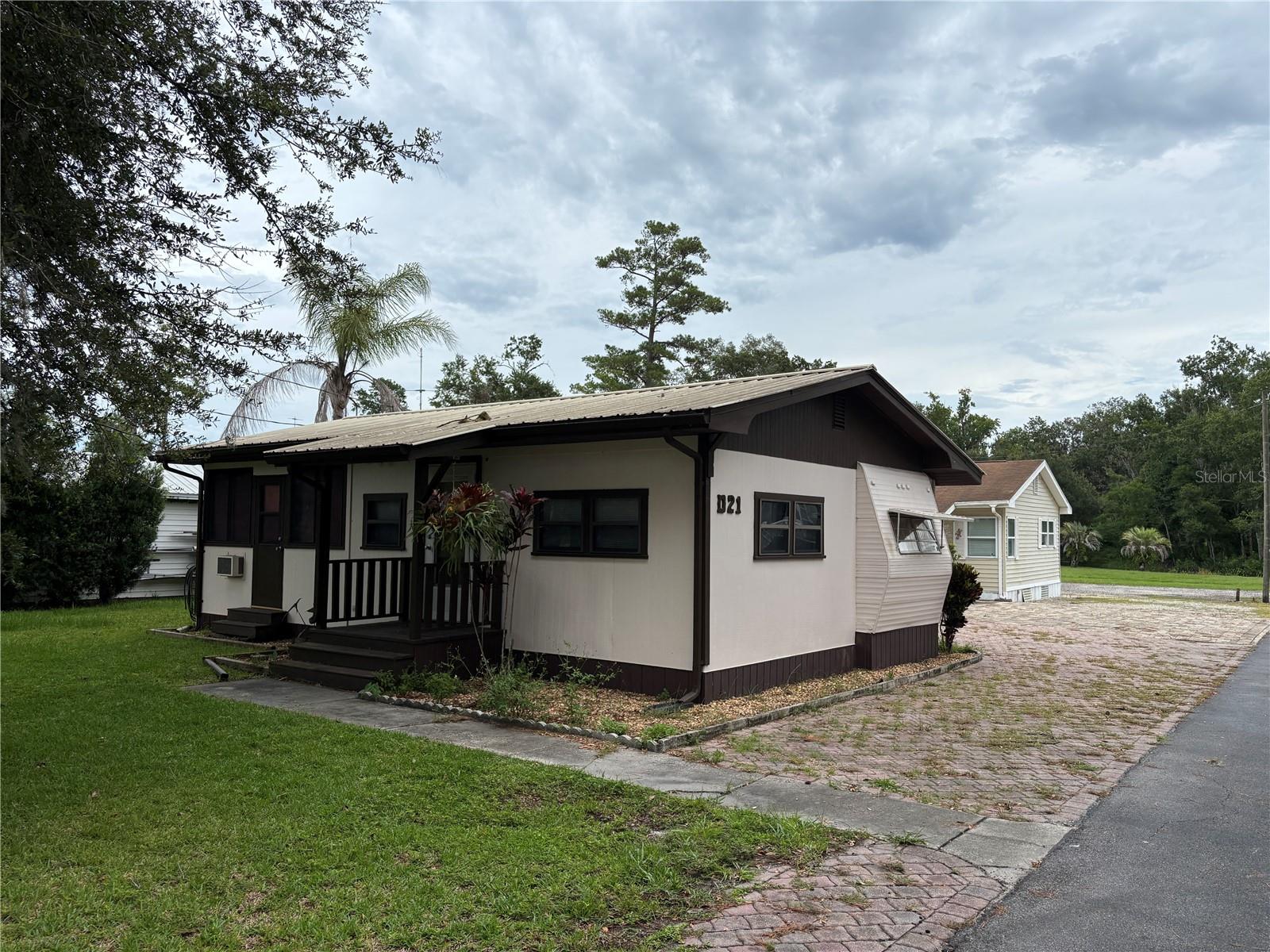 CAMPERS HOLIDAY - Residential