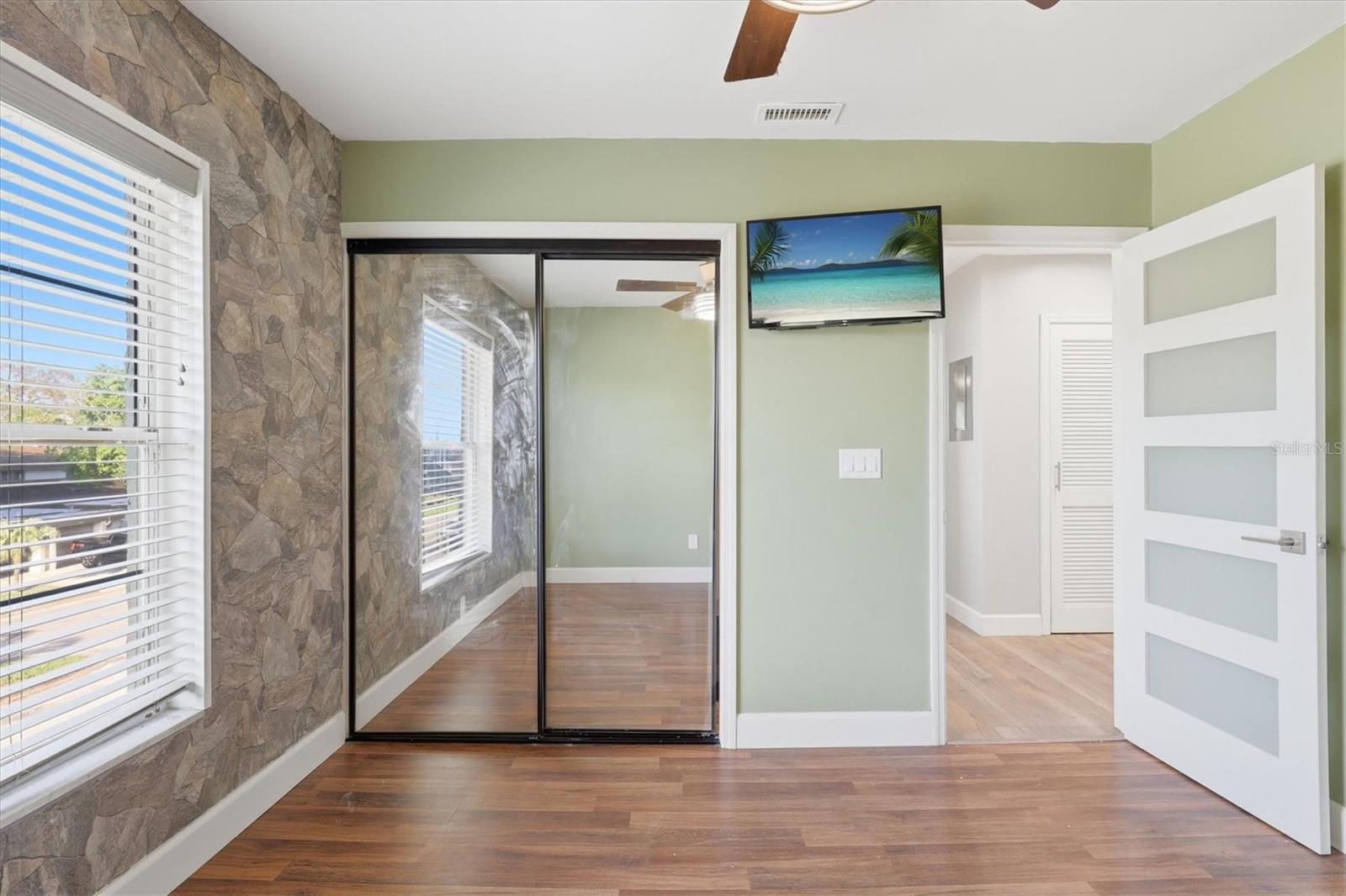 GREEN DOLPHIN PARK CONDO - Residential