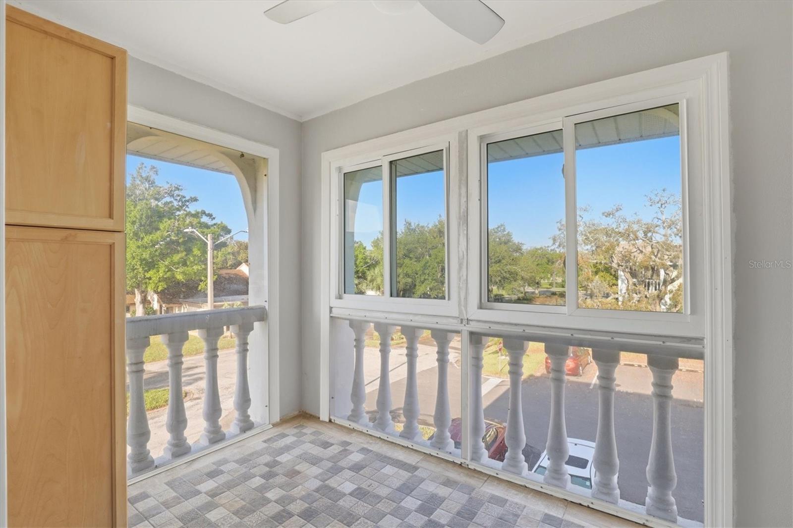 GREEN DOLPHIN PARK CONDO - Residential