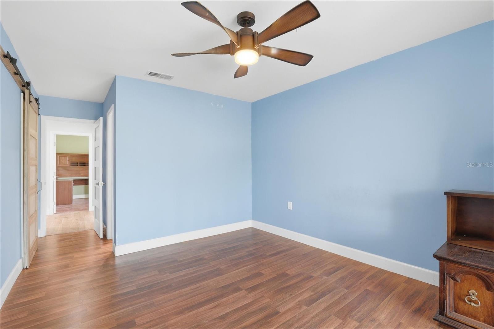 GREEN DOLPHIN PARK CONDO - Residential