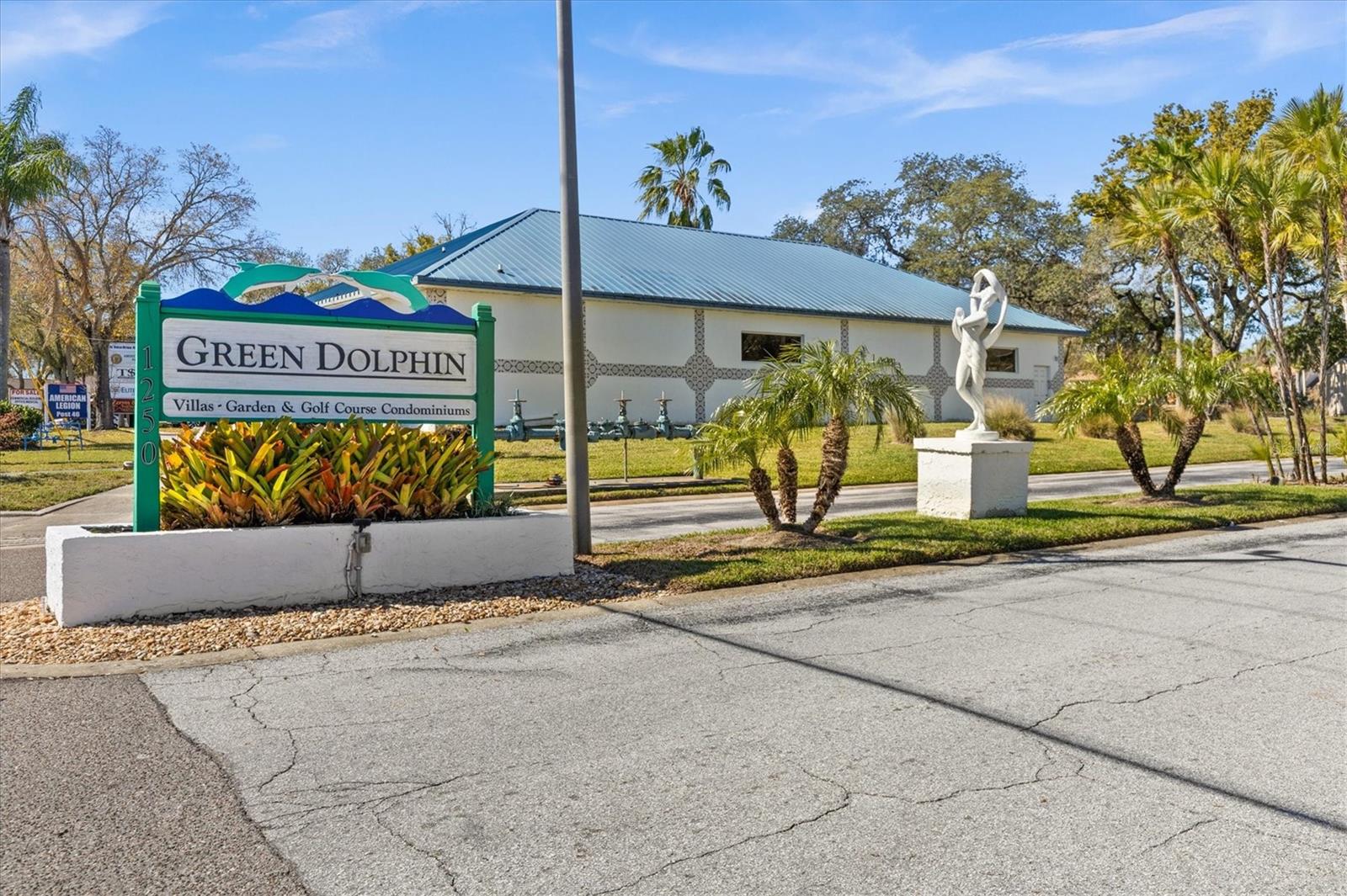 GREEN DOLPHIN PARK CONDO - Residential