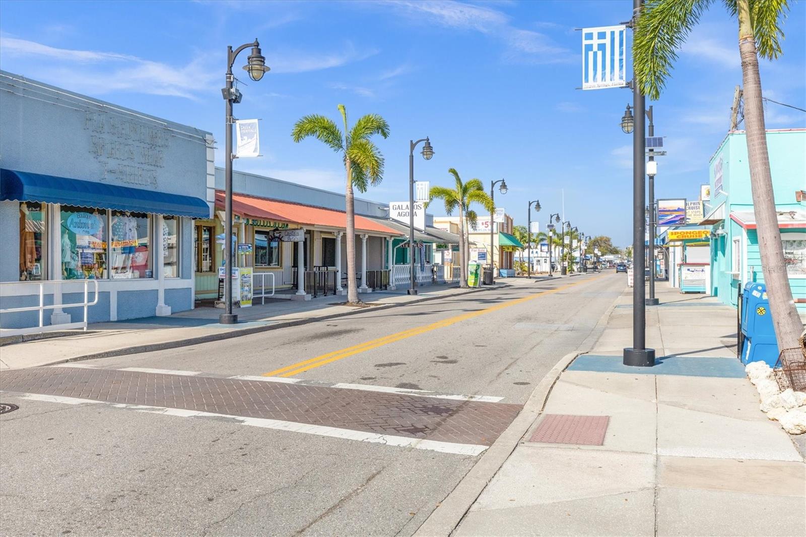 GREEN DOLPHIN PARK CONDO - Residential