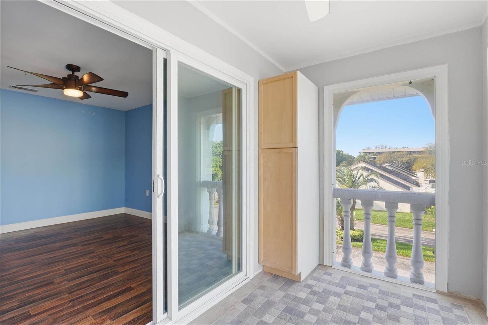 GREEN DOLPHIN PARK CONDO - Residential