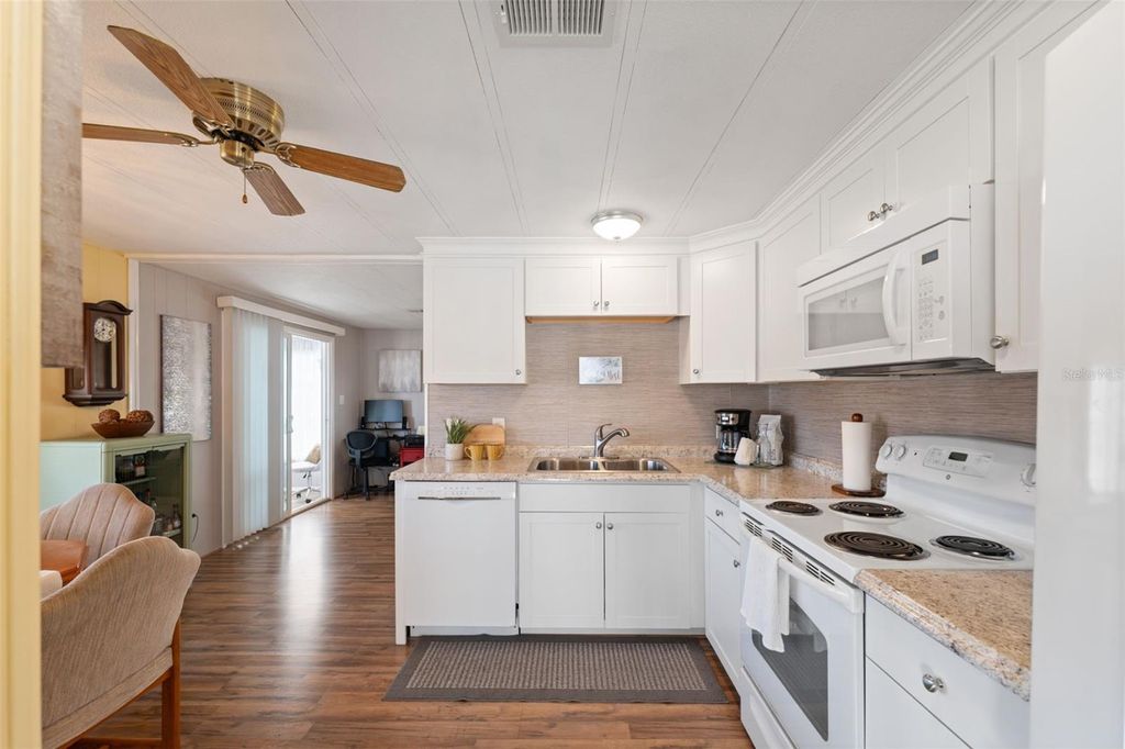 Photo of 2039 Kona Drive, Holiday, FL 34691 (MLS # W7880737)