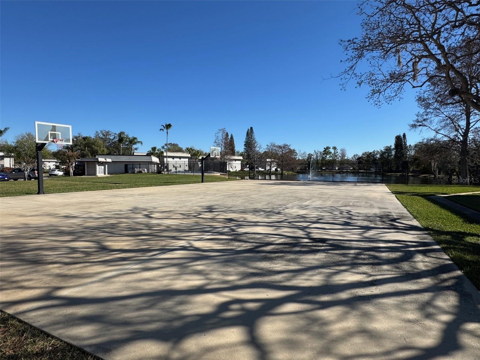 WINDTREE GARDENS CONDO PH 03 - Residential