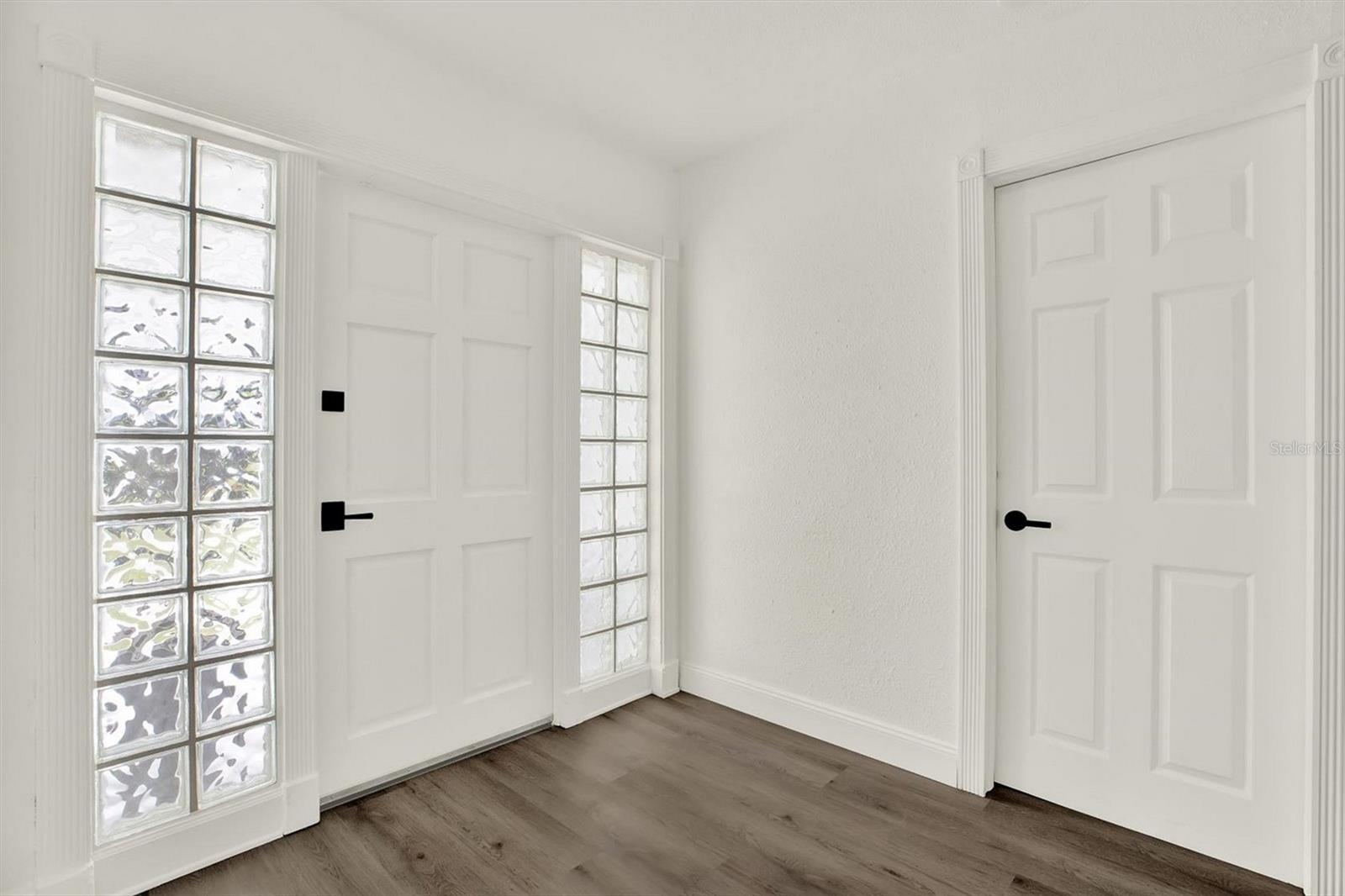 SHORE ACRES OVERLOOK SEC - Residential