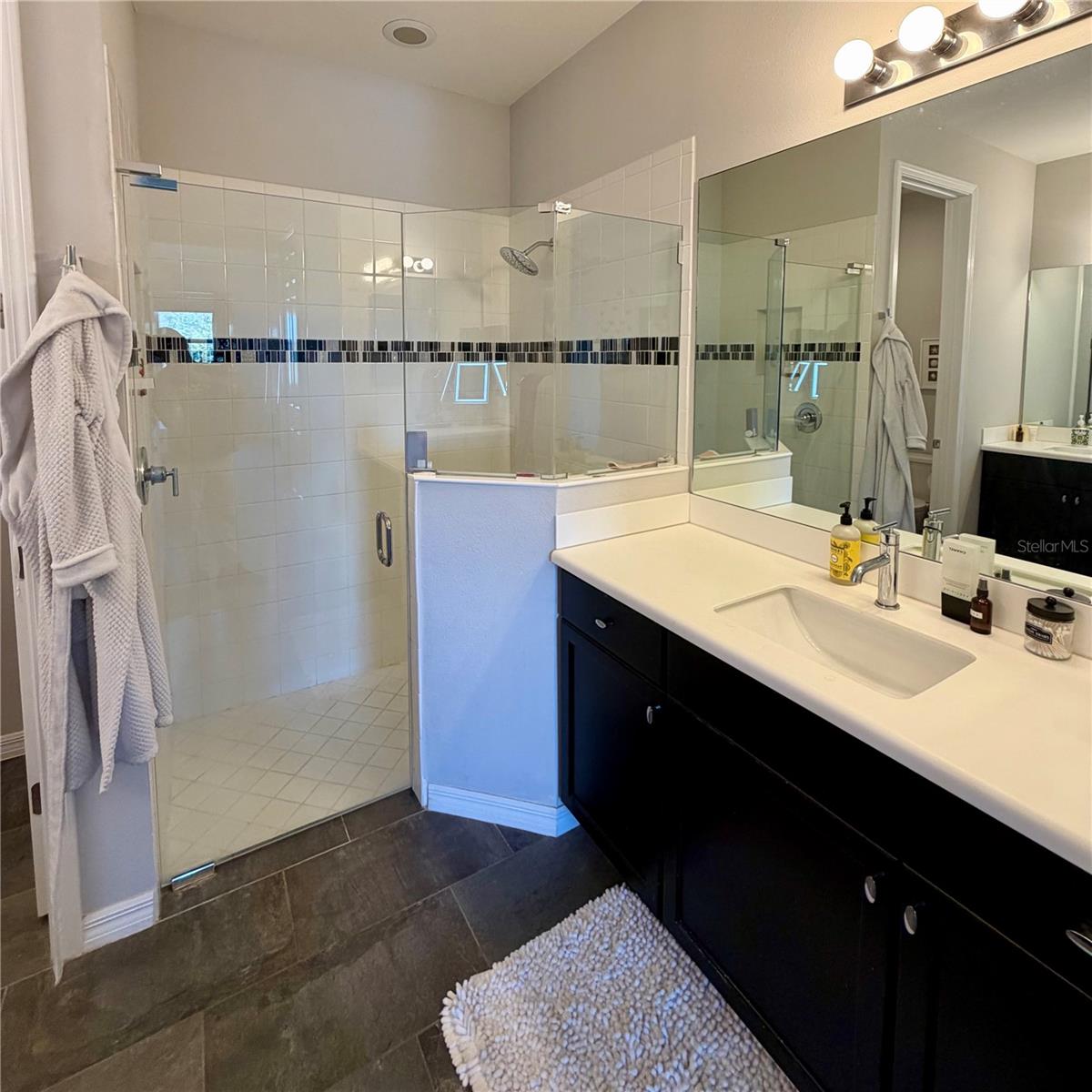 UNIVERSITY VILLAGE - Residential