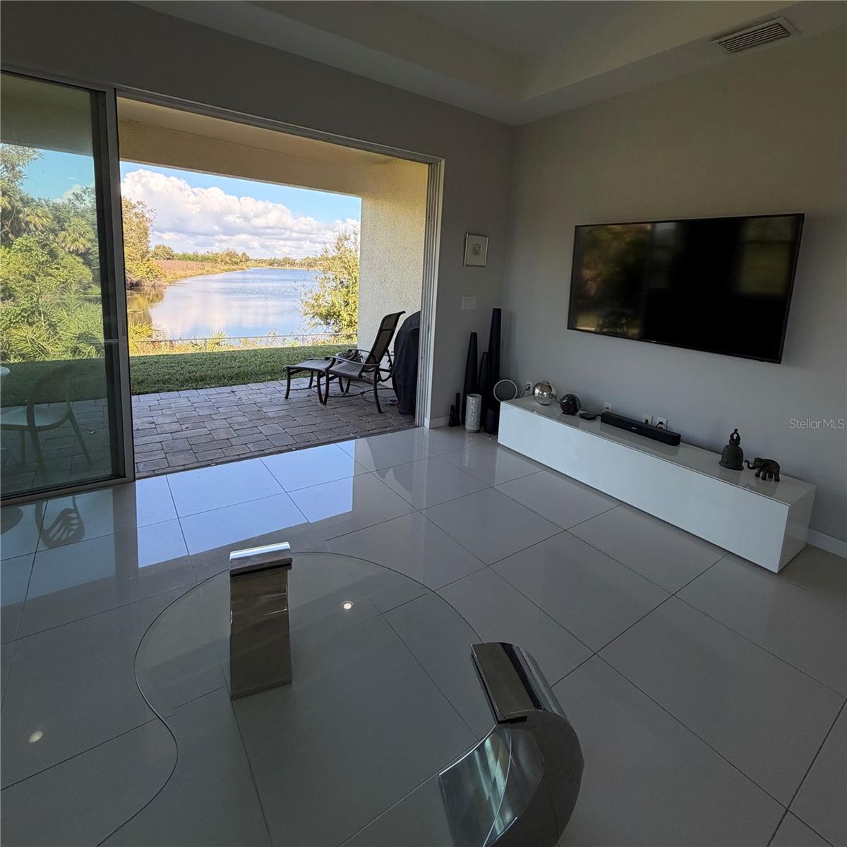 UNIVERSITY VILLAGE - Residential