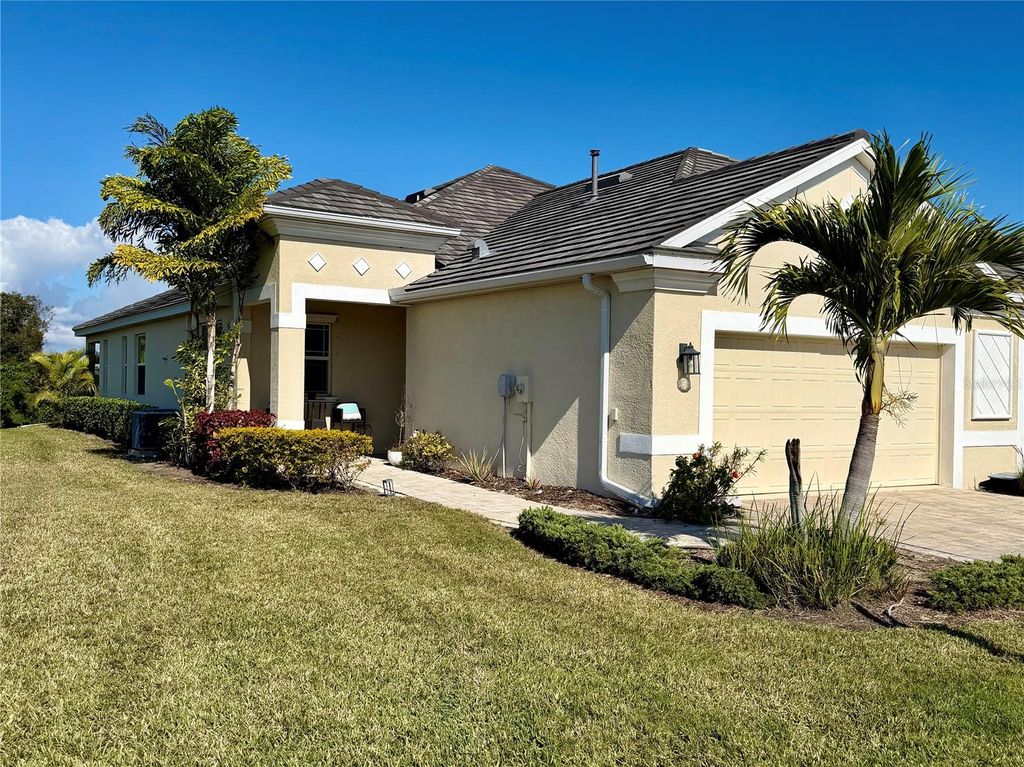Photo of 3105 Trustee Avenue, Sarasota, FL 34243 (MLS # A4677124)