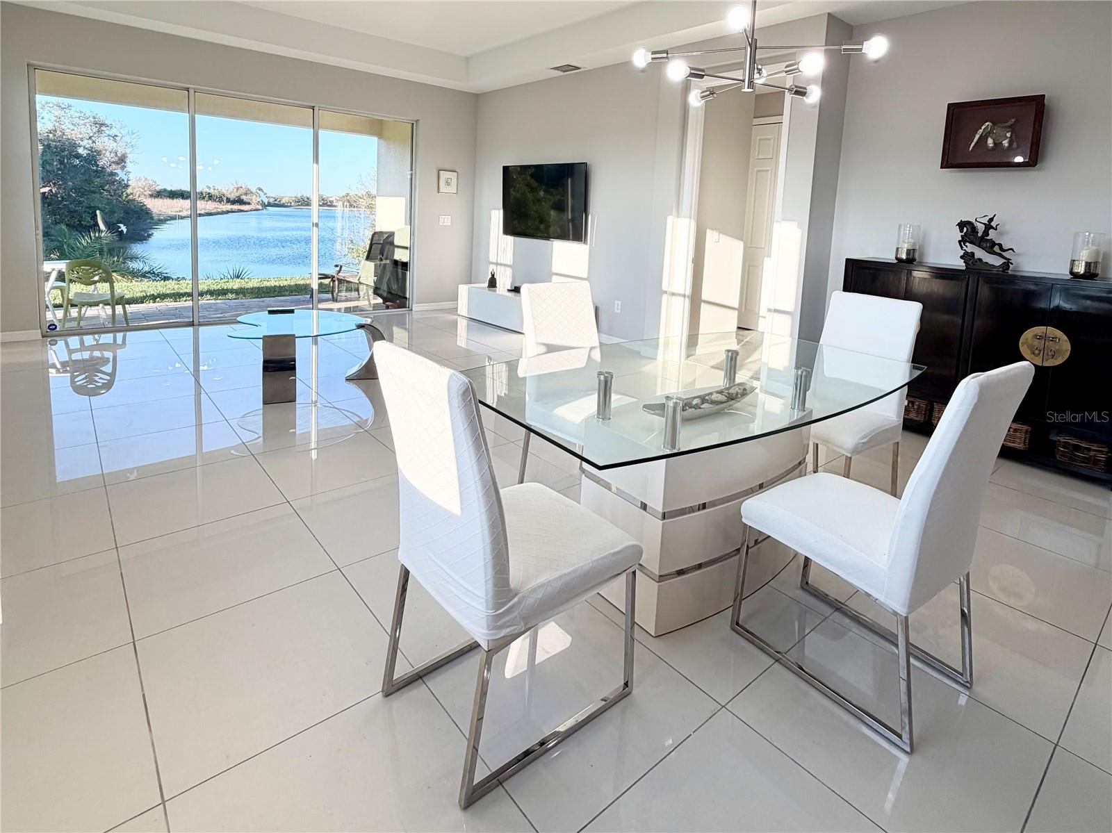 UNIVERSITY VILLAGE - Residential